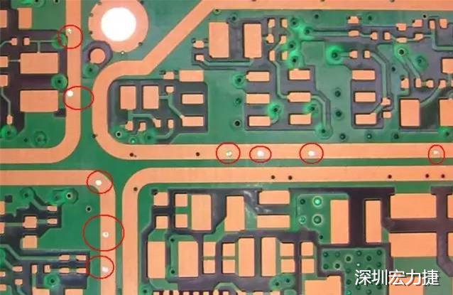 防止PCB過波峰焊時錫從導通孔貫穿元件面造成短路；特別是我們把過孔放在BGA焊盤上時，就必須先做塞孔，再鍍金處理，便于BGA的焊接。