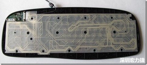 現在的電腦鍵盤拆開被蓋后就只看到一片約5mmx3mm的電路板及兩片取代原本電路板的PTF。
